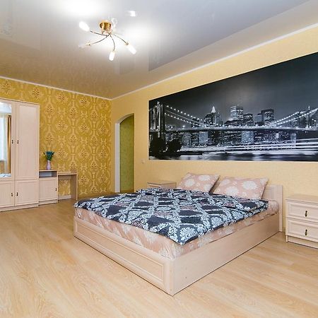 Vip Apartment On Novomestenskaya Суми Екстер'єр фото