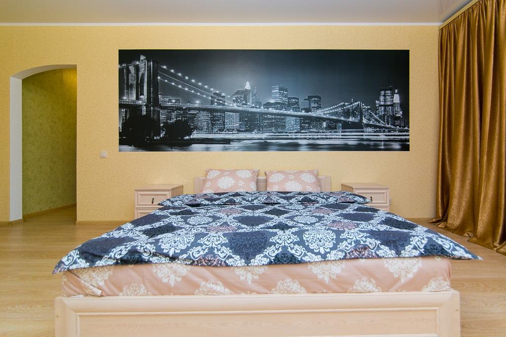 Vip Apartment On Novomestenskaya Суми Екстер'єр фото
